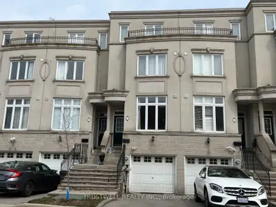 7 English Garden Way, Toronto C07, ON M2M 4M4