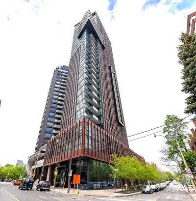 32 Davenport Road 2201, Toronto C02, ON M5R 1H3