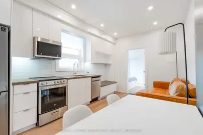 17 Claremont Street Main B, Toronto C01, ON M6J 2M3