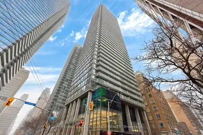 38 Grenville Street 3304, Toronto C01, ON M4Y 1A5