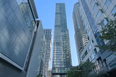 327 King Street W 4003, Toronto C01, ON M5V 0W7