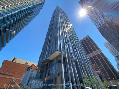 1 Yorkville Avenue 4701, Toronto C02, ON M4W 0B1