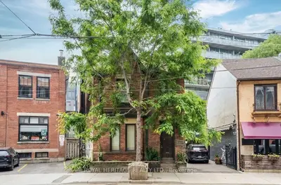 533 Queen Street E 101, Toronto C08, ON M5A 1V1