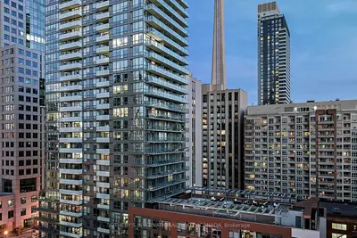 8 Mercer Street 1102, Toronto C01, On M5v 0c4