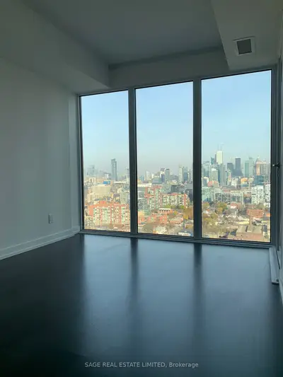 19 Western Battery Road 3122, Toronto C01, ON M6K 3S4