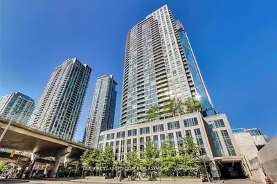 18 Yonge Street 2111, Toronto C01, ON M5E 1Z8