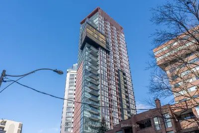 32 Davenport Road 703, Toronto C02, On M5r 0b5