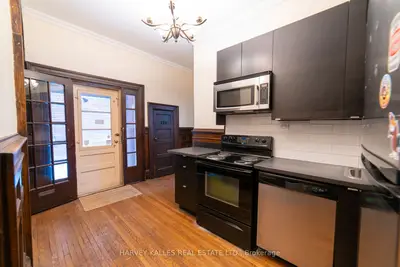 678 Huron Street 200, Toronto C02, On M5r 2r9