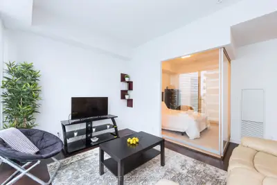 14 York Street E 4412, Toronto C01, ON M5J 0B1