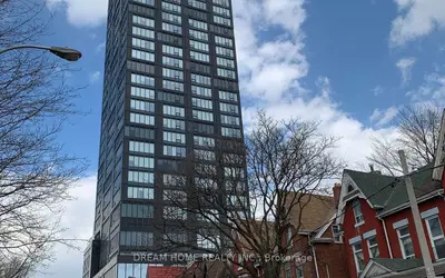 203 College Street 3007, Toronto C01, ON M5T 0C8