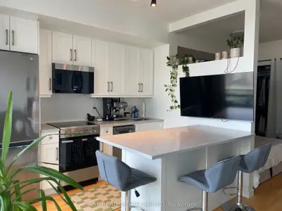 281 Mutual Street 2107, Toronto C08, ON M4Y 1X6
