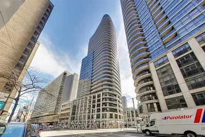 25 Carlton Street 1109, Toronto C08, On M5b 1l2