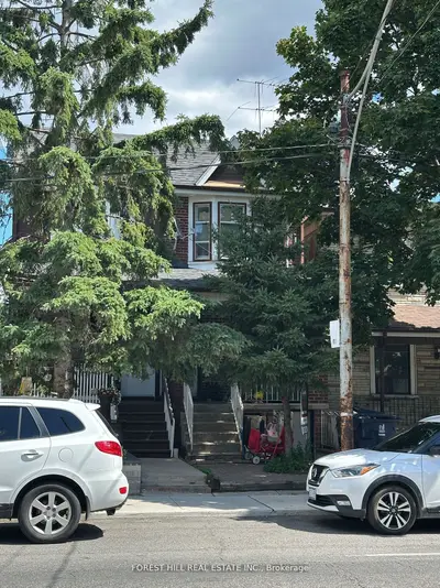 1197 Dovercourt Road, Toronto C02, ON M6H 2Y1