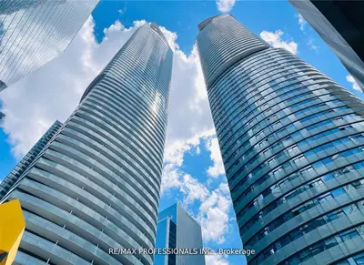 12 York Street 2503, Toronto C01, On M5j 0a9