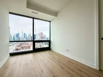 35 Parliament Street 2807, Toronto C08, ON M5A 0Z5