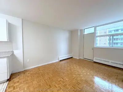 135 Rose Avenue 716, Toronto C08, ON M4X 1P1
