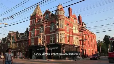 1089 Queen Street W 405, Toronto C01, ON M6J 1H3