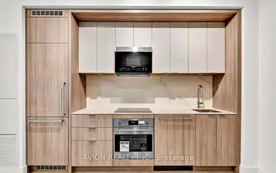 6 Greenbriar Road 528, Toronto C15, ON M2K 0H6