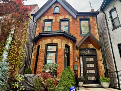 392 Parliament (Upper) Street, Toronto C08, ON M5A 2Z7