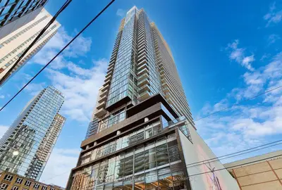 290 Adelaide Street 1401, Toronto C01, ON M5V 1P6