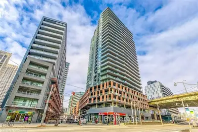 20 Bruyeres Mews 906, Toronto C01, On M5v 0g8