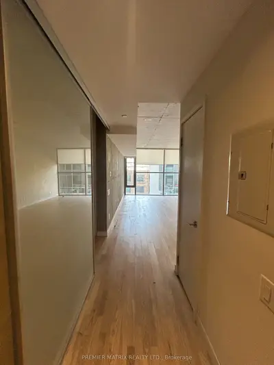 25 Oxley Street 803, Toronto C01, On M5v 2j5