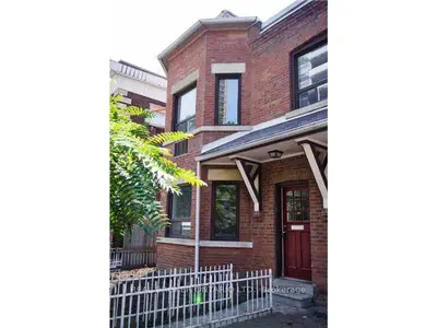 79 Isabella Street, Toronto C08, ON M4Y 1N7