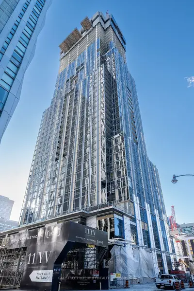 11 Yorkville Avenue 2501, Toronto C02, ON M4W 0B7