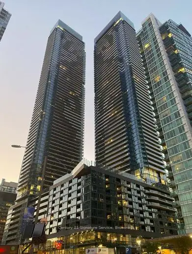 1 Concord Cityplace Way 3812, Toronto C01, ON M5V 0X3