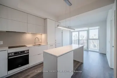 20 Richardson Street 2409, Toronto C08, ON M5A 4J9