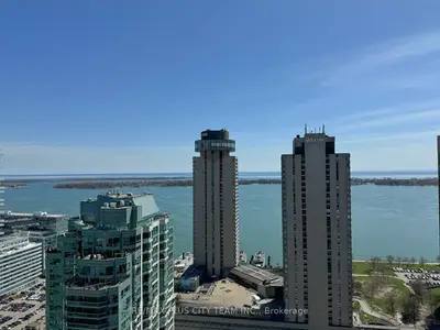 33 Bay Street 3108, Toronto C01, On M5j 2z3