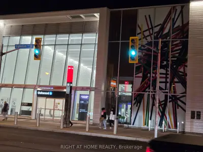 1561 Eglinton Avenue W Level 2, Toronto C03, On M6e 2g9