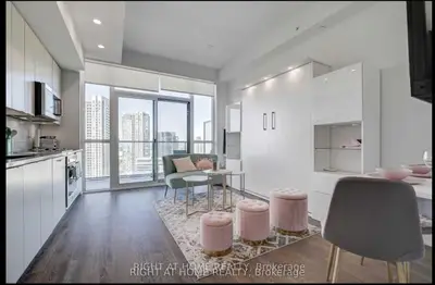 38 Iannuzzi Street UPH02, Toronto C01, ON M5V 0S2