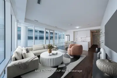 1 Bloor Street E 326, Toronto C08, On M4w 0a8