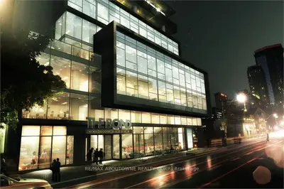290 Adelaide Street W 802, Toronto C01, ON M5V 0P3