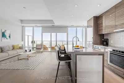 488 University Avenue 5408, Toronto C01, ON M5G 0C1