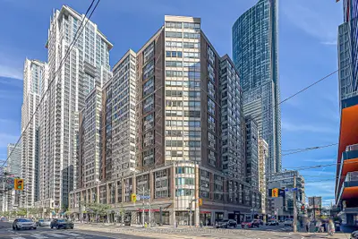 711 Bay Street 1712, Toronto C01, ON M5G 2J8