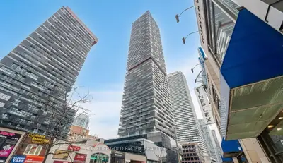 8 Eglinton Avenue E 4511, Toronto C03, ON M4P 0C1