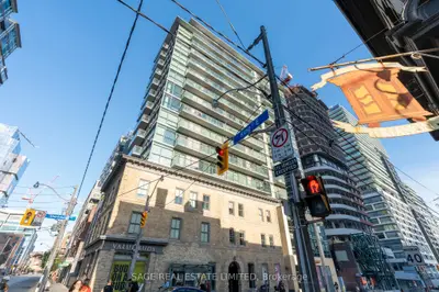 39 Sherbourne Street 903, Toronto C08, On M5a 0l8