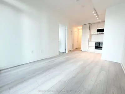 110 Broadway Avenue 1501S, Toronto C10, ON M4P 1V7