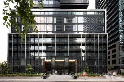 55 Charles Street E 803, Toronto C08, On M4y 0j1