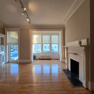 204 St. George Street 103, Toronto C02, ON M5R 2N5