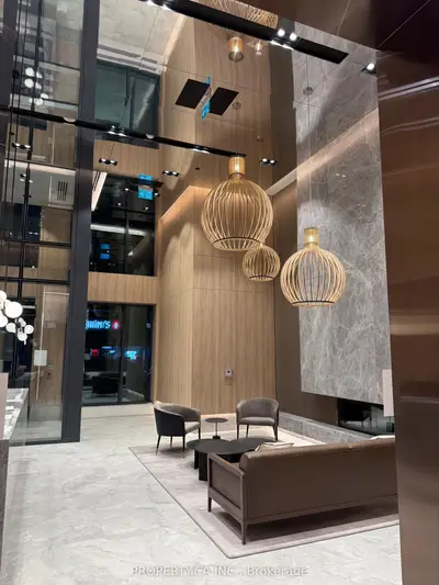 252 Church Street 1606, Toronto C08, On M5b 1z2