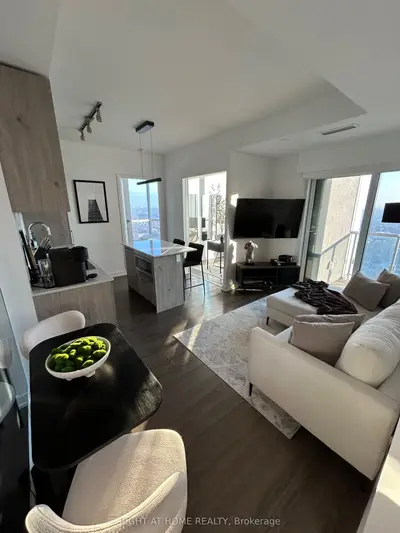 1 Yorkville Avenue 3008, Toronto C02, ON M4W 1L1