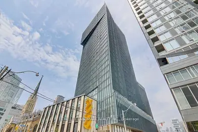 60 Shuter Street 1802, Toronto C08, On M5b 0b7