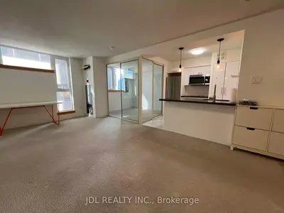 1055 Bay Street 713, Toronto C01, On M5s 3a3