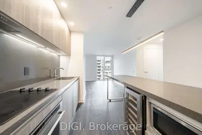 57 Spadina Avenue 1207, Toronto C01, ON M5V 0T9