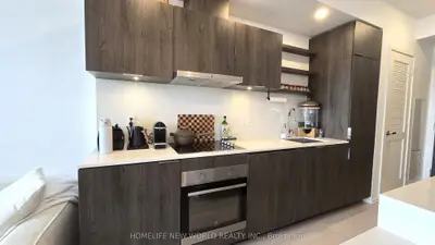 12 Bonnycastle Street 608, Toronto C08, On M5a 3t7