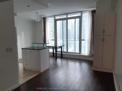 8 York Street 2204, Toronto C01, ON M5J 2Y2