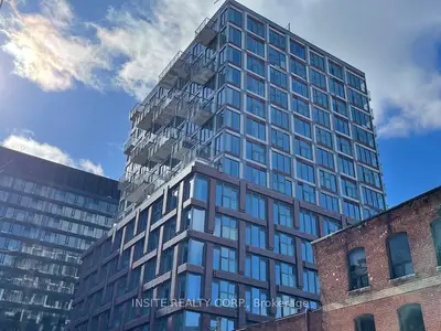 2 Augusta Street 711, Toronto C01, ON M5V 1Y4